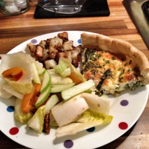 Asparagus and cheddar tart with apple and apricot salad