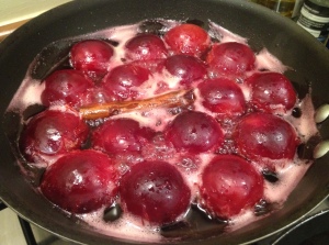 Plum compote with cinnamon 